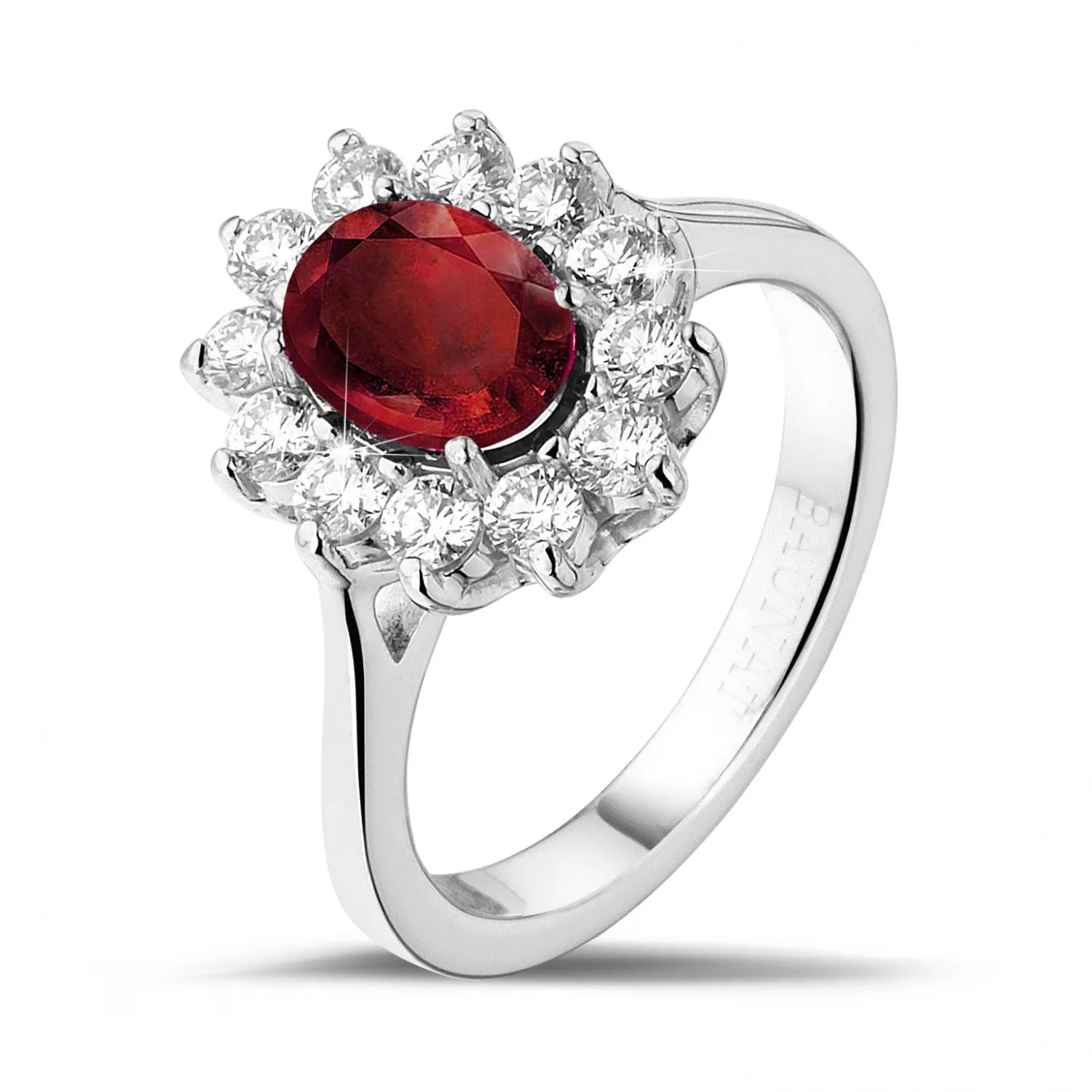Anillo « entourage » en oro blanco con rubí ovalado y diamantes redondos 