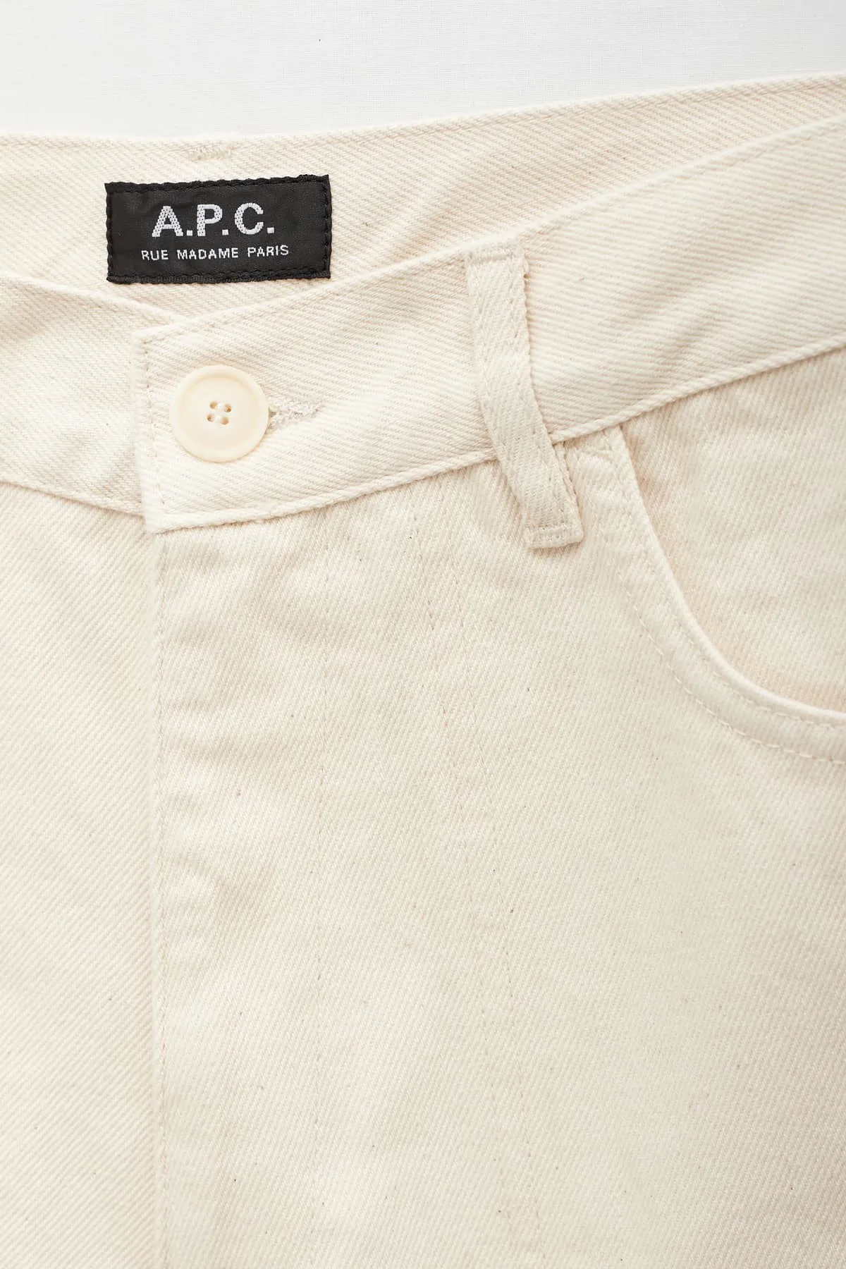 APC ECRU GILBERTO SHORT TROUSER