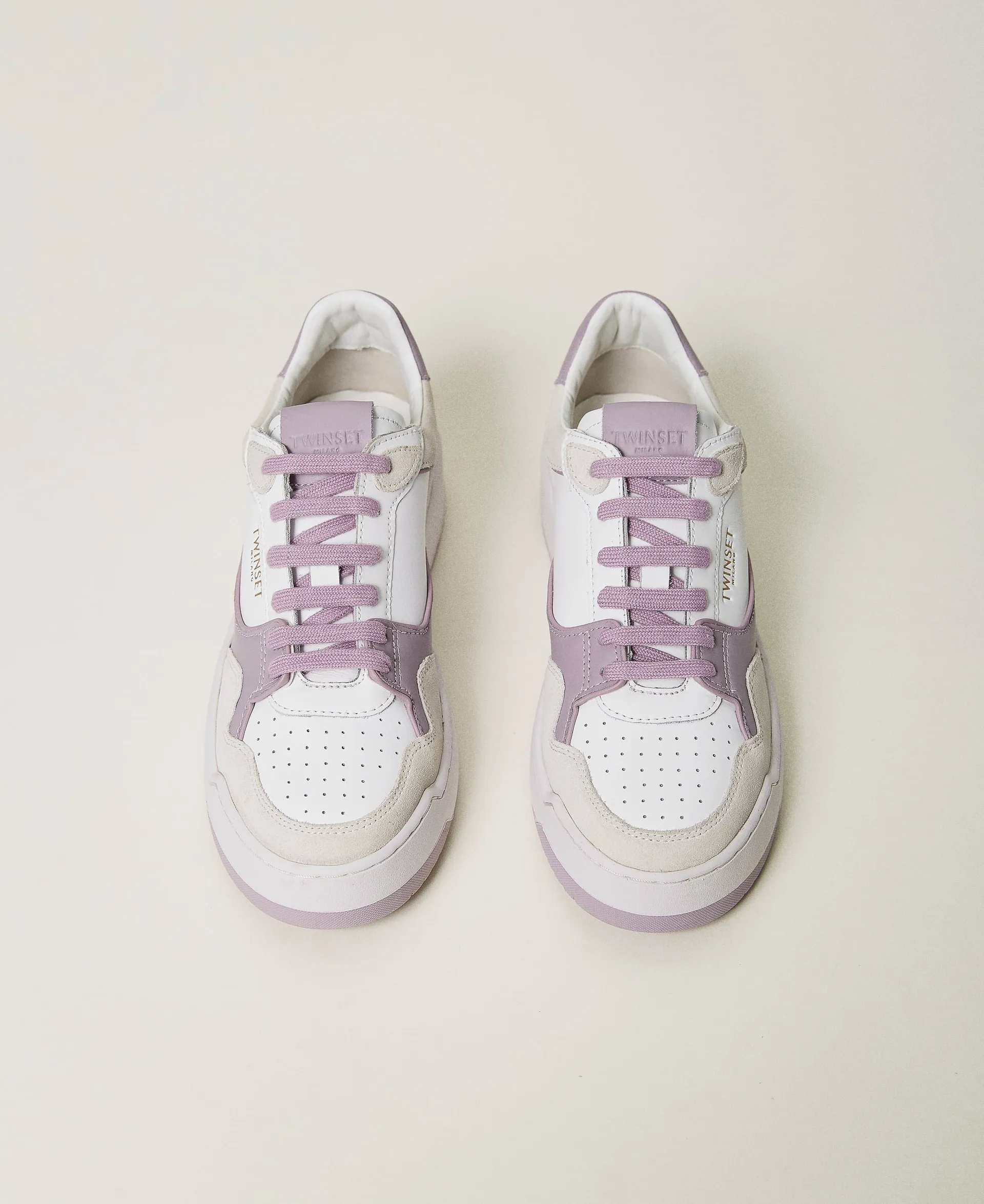 Baskets en cuir color block