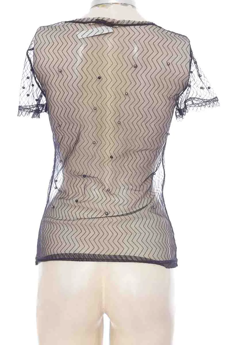 BLUSA COLOR NEGRO  COLORFUL