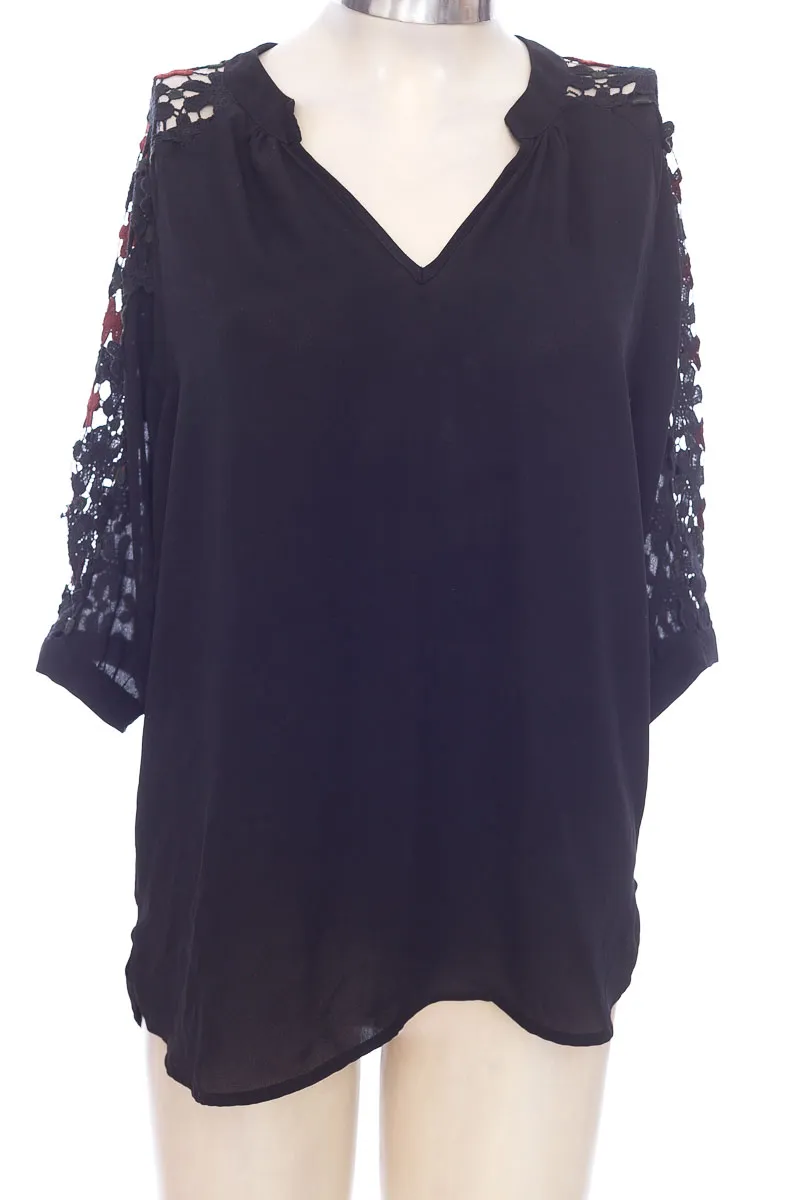 BLUSA COLOR NEGRO  KOAJ