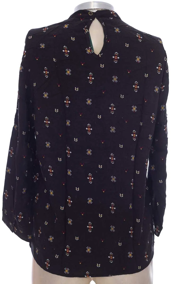 BLUSA COLOR NEGRO  PACíFIKA