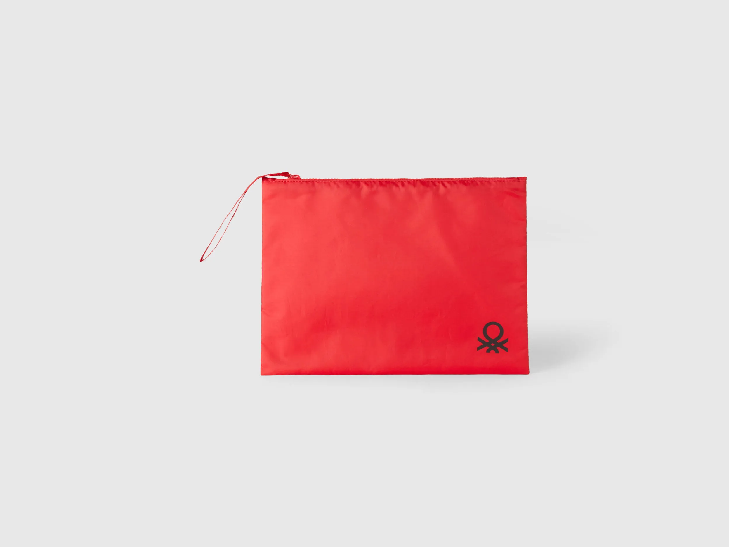 Bolso plano grande con logotipo