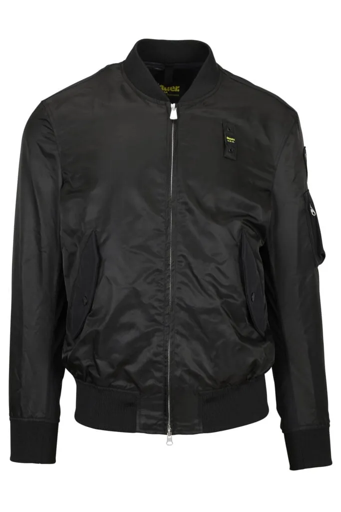 Bomber negra con logo parche lateral