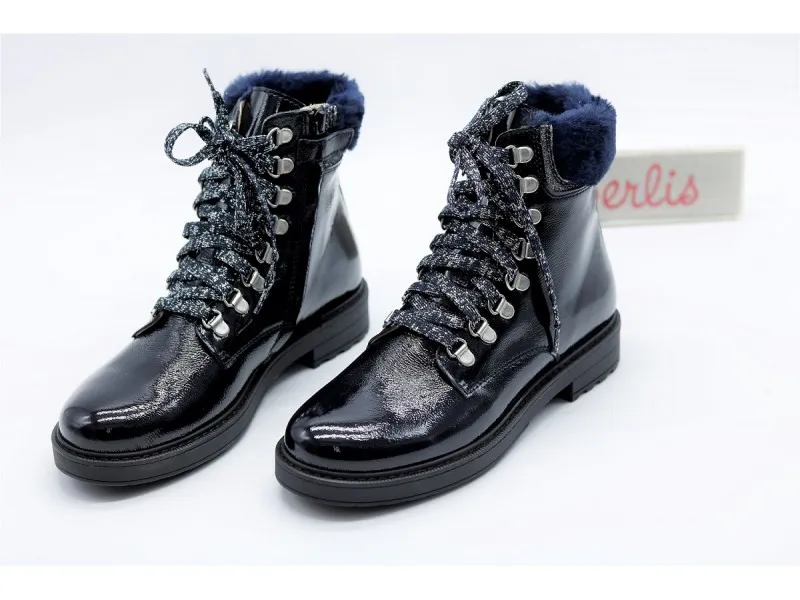 BOTA DE CHAROL PARA NIÑA 22037B BEBERLIS EN COLOR MARINO