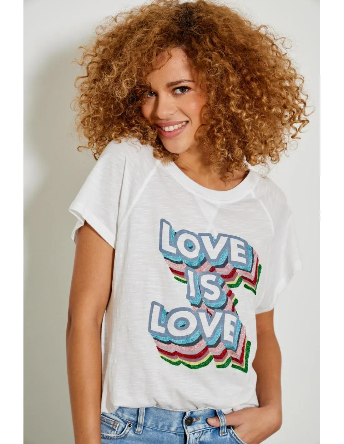 CAMISETA CON ESTAMPADO LOVE FIVE PARIS