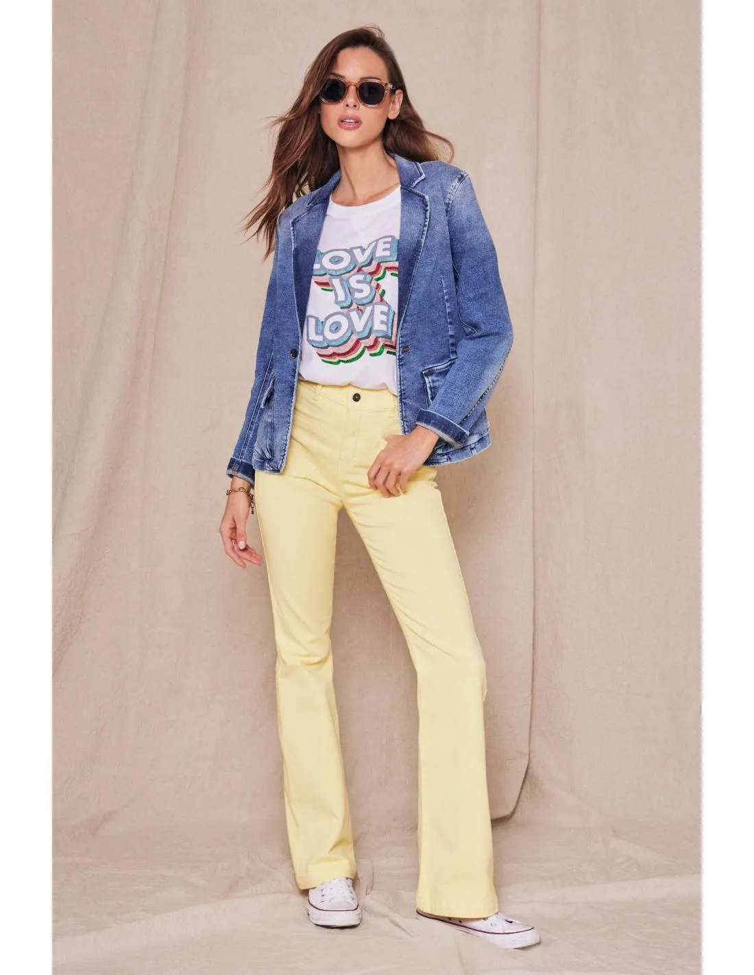 CAMISETA CON ESTAMPADO LOVE FIVE PARIS