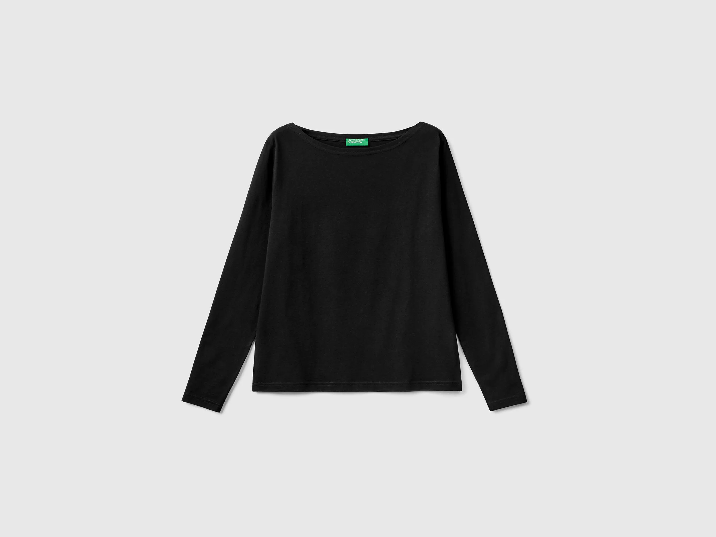 Camiseta de 100 % algodón con escote barco