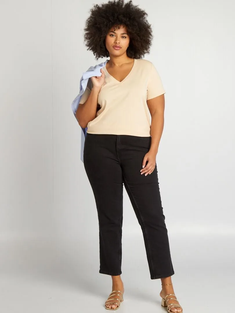 CAMISETA DE PUNTO CON CUELLO DE PICO  BEIGE