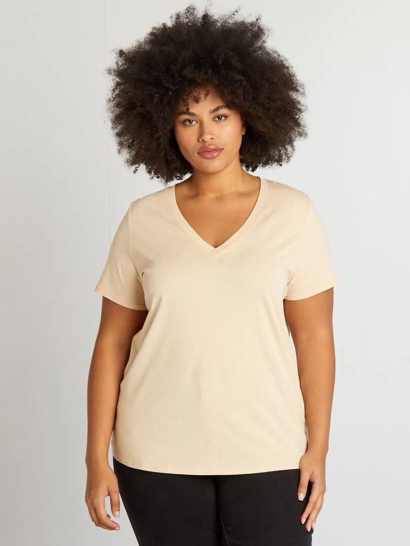 CAMISETA DE PUNTO CON CUELLO DE PICO  BEIGE