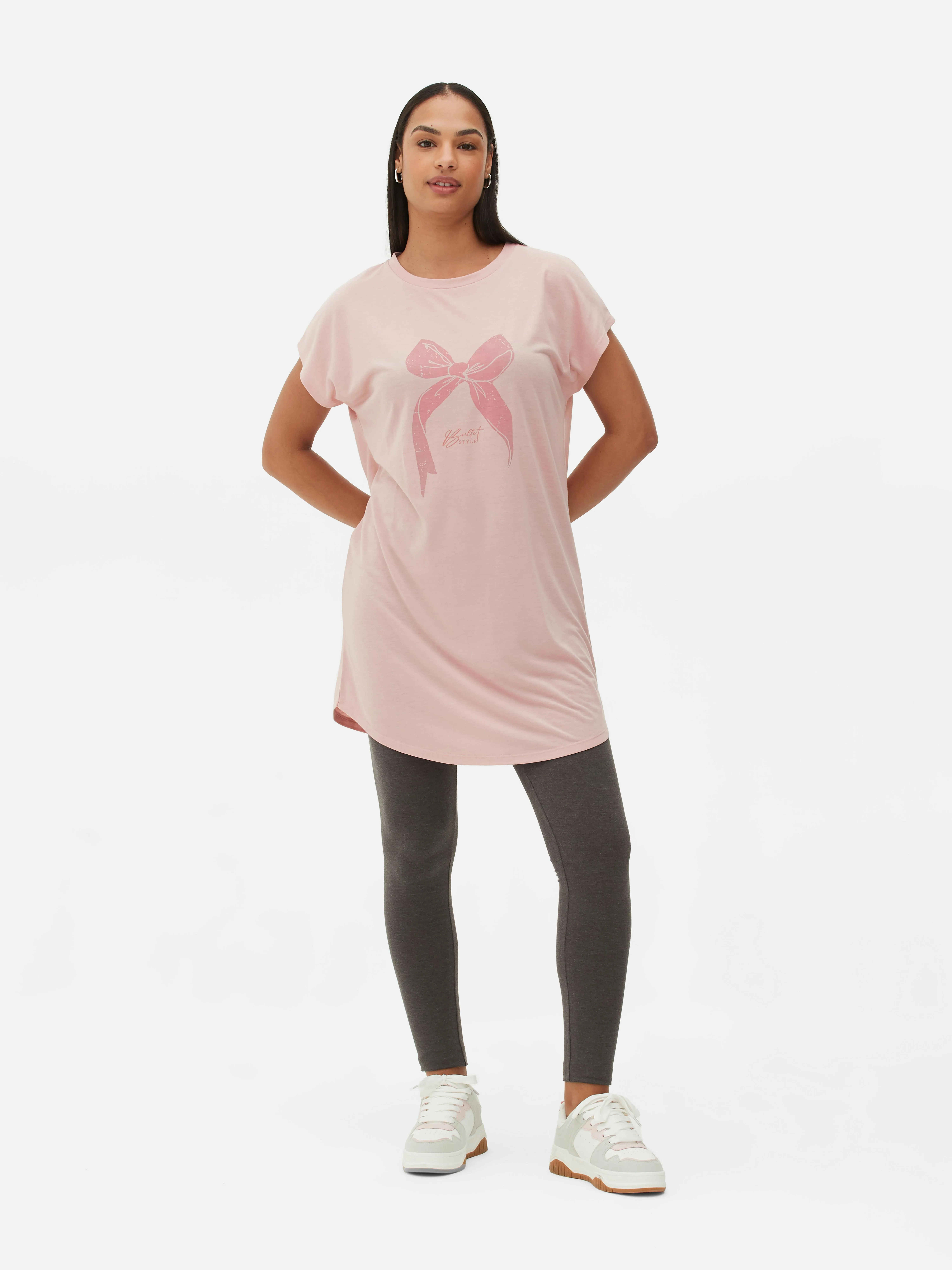 Camiseta larga de cuello redondo