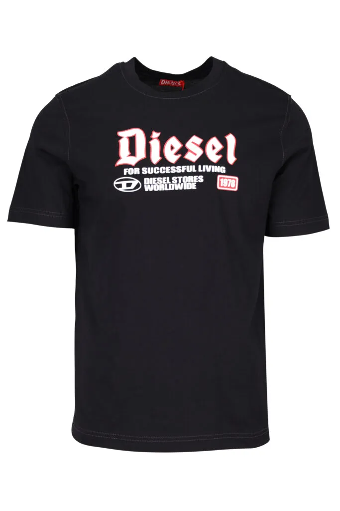 Camiseta negra con maxilogo 