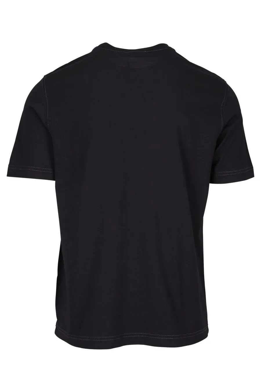 Camiseta negra con maxilogo 