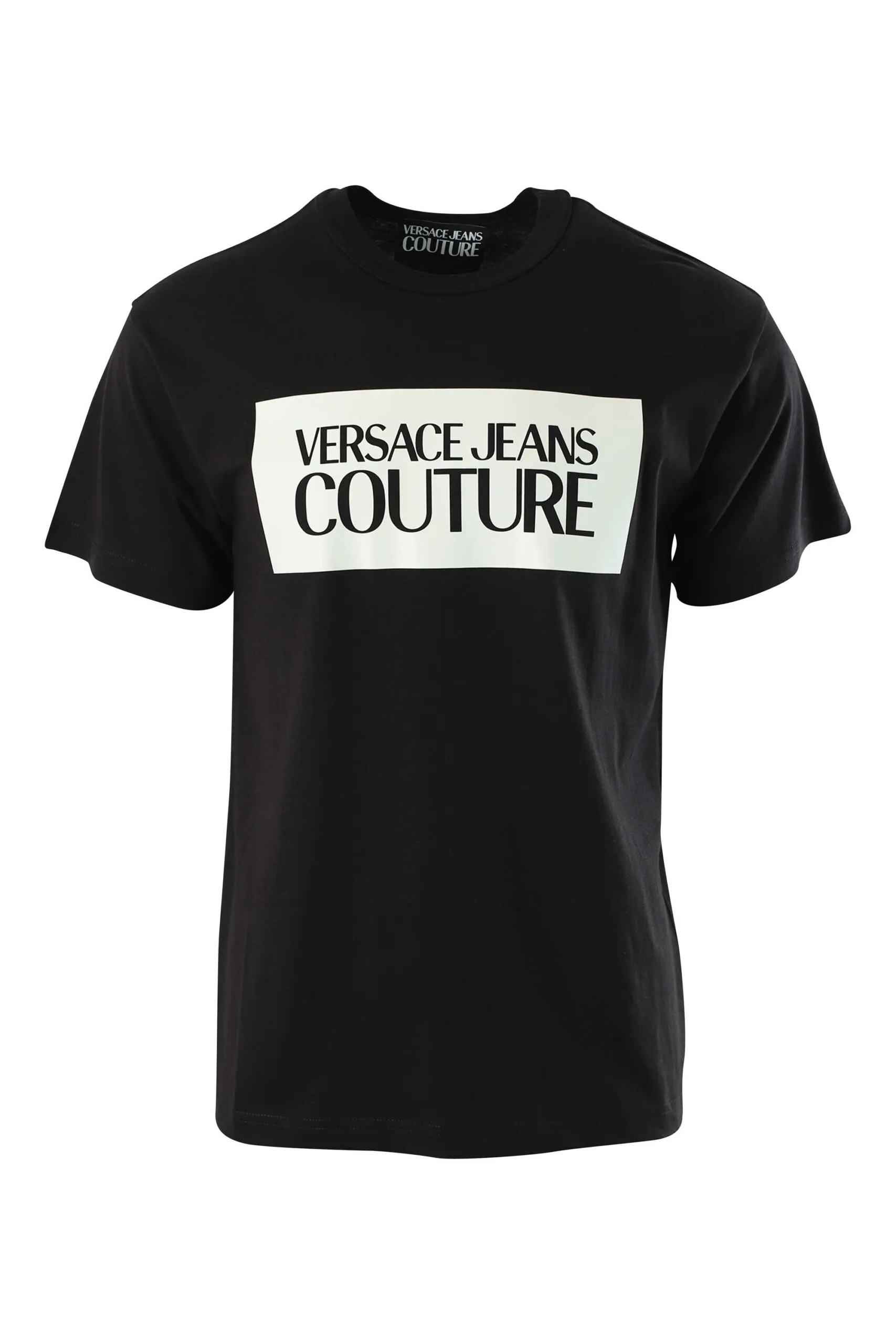 Camiseta negra con maxilogo en contraste