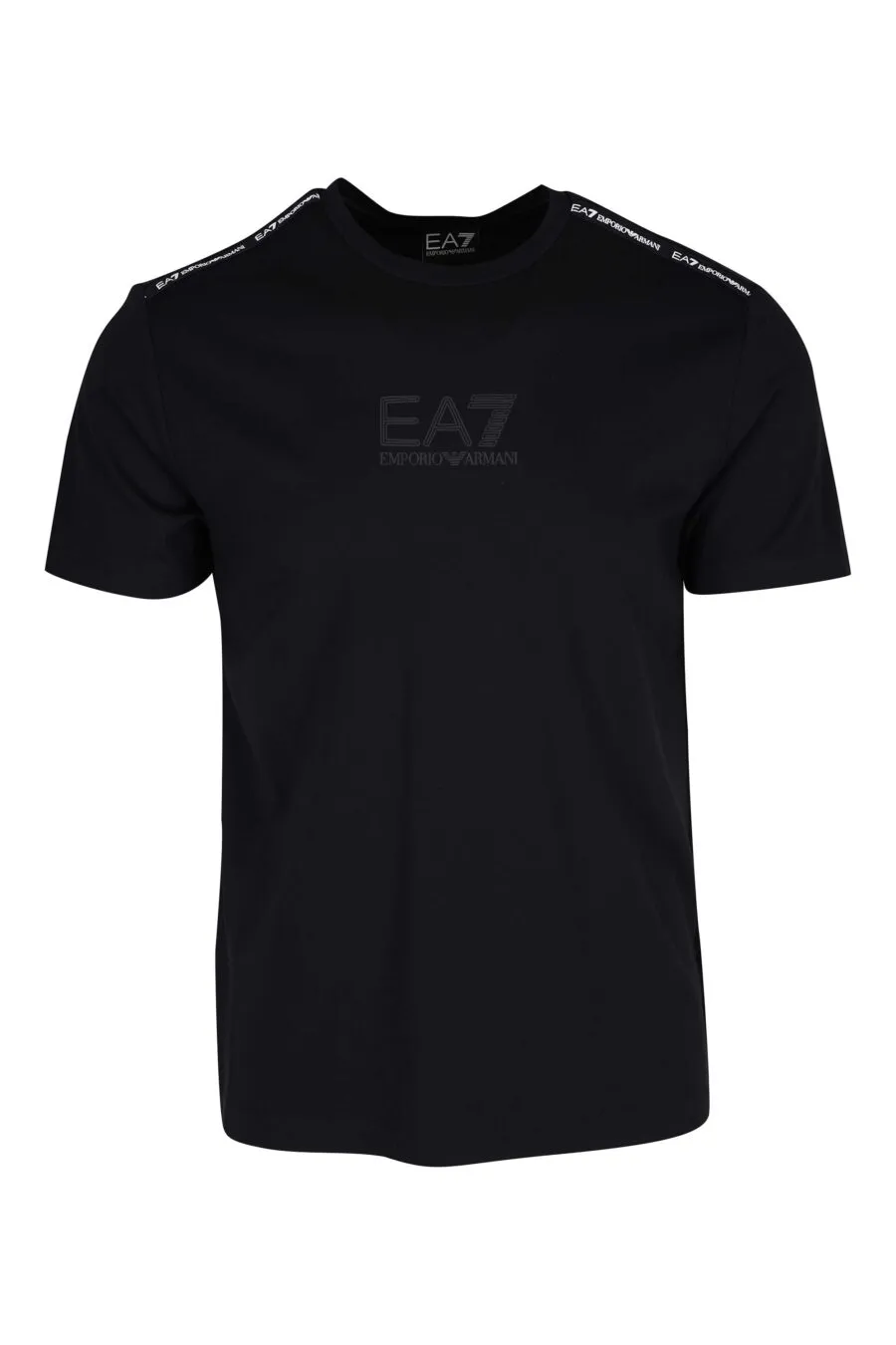 Camiseta negra con minilogo monocromático y cinta en hombros
