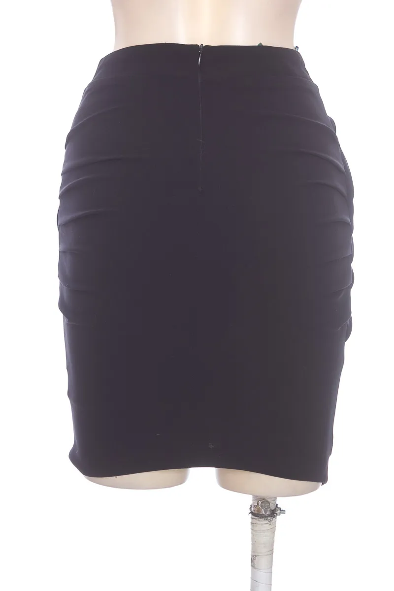 FALDA COLOR NEGRO  KOAJ