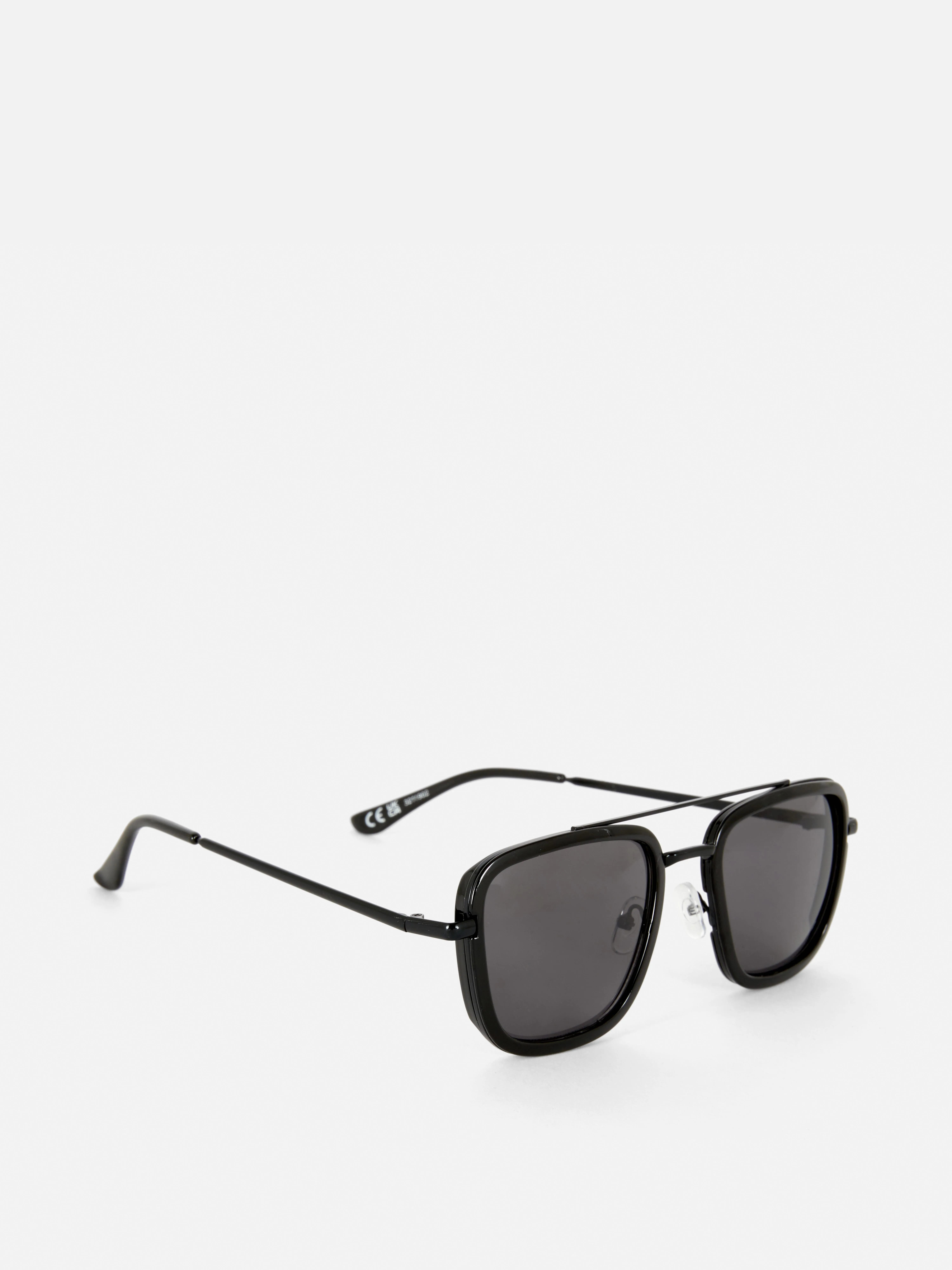 Gafas de sol con montura de alambre