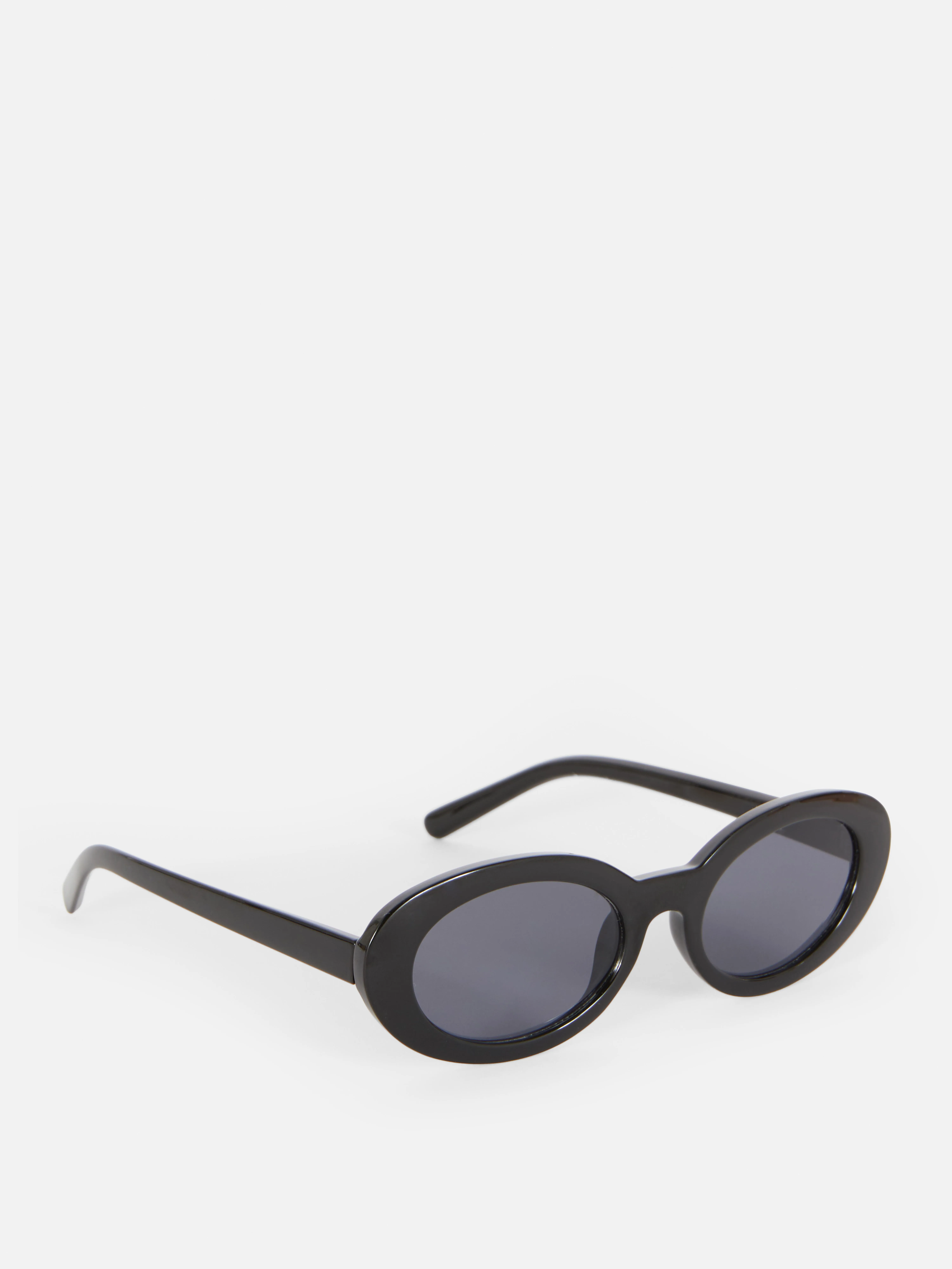 Gafas de sol con montura ovalada