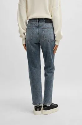 Jeans estilo mom tapered fit de denim elástico azul oscuro