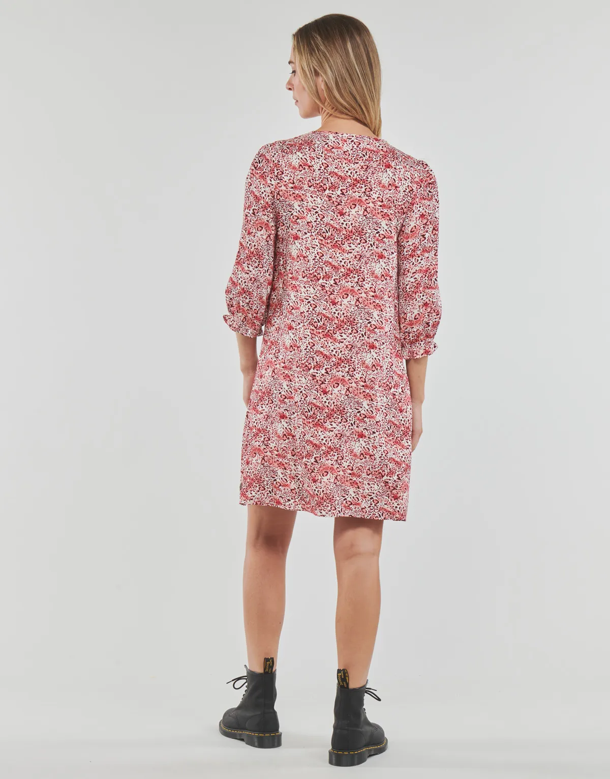 JUNA TAWNY