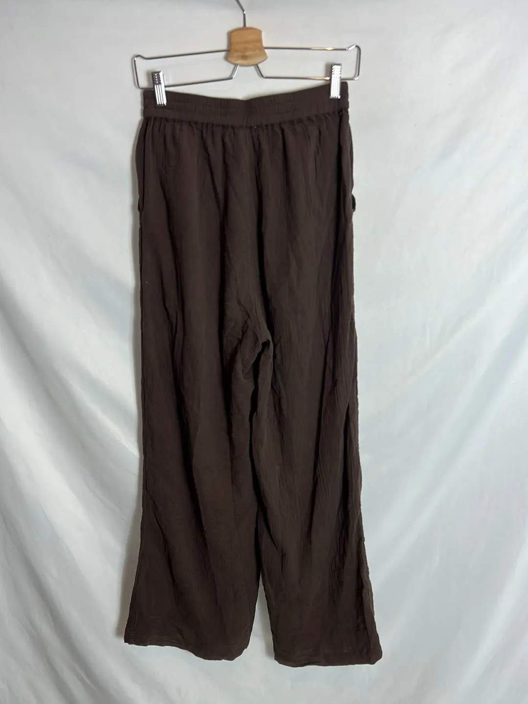 NAKD. PANTALóN ANCHO MARRóN ALGODóN T.38
