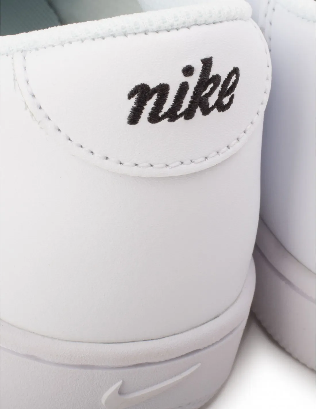 NIKE Court Vintage Blancas