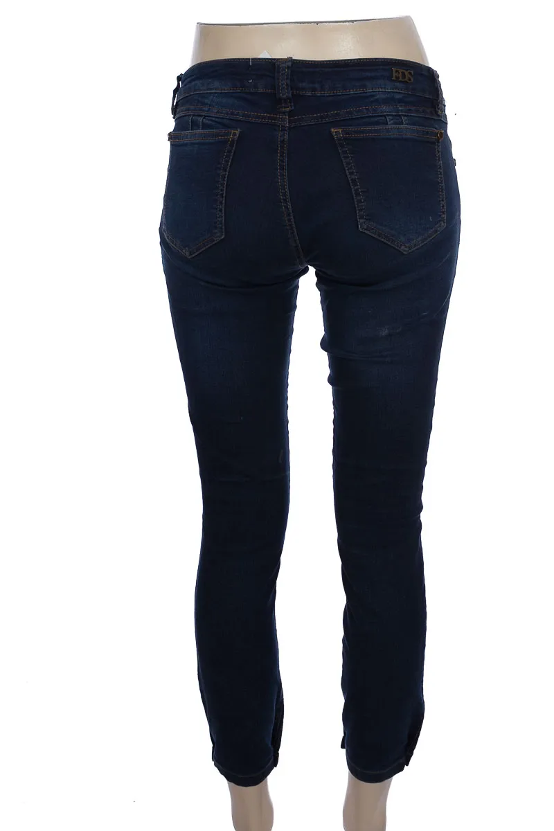 PANTALóN COLOR AZUL  FDS