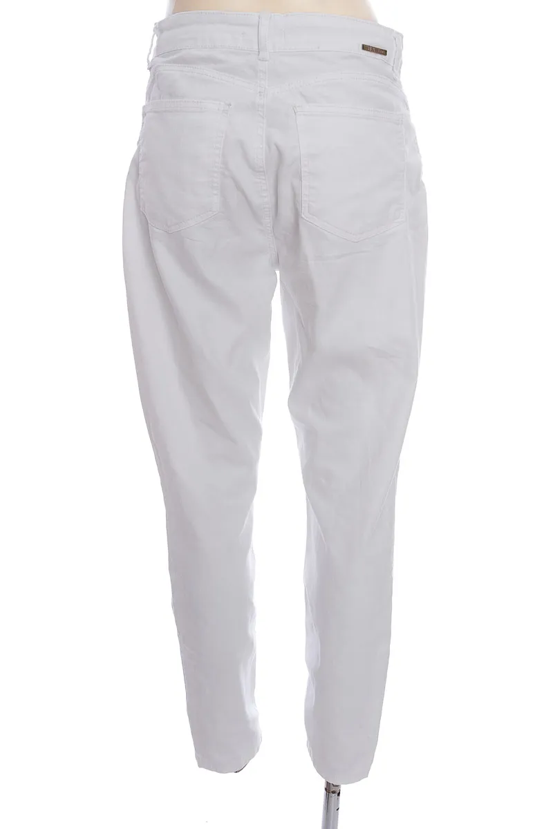 PANTALóN COLOR BLANCO  ELA