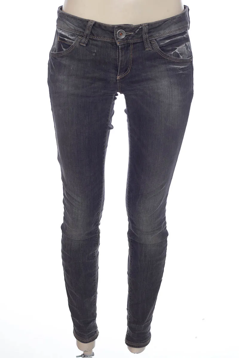 PANTALóN COLOR NEGRO  BENETTON. JEANS