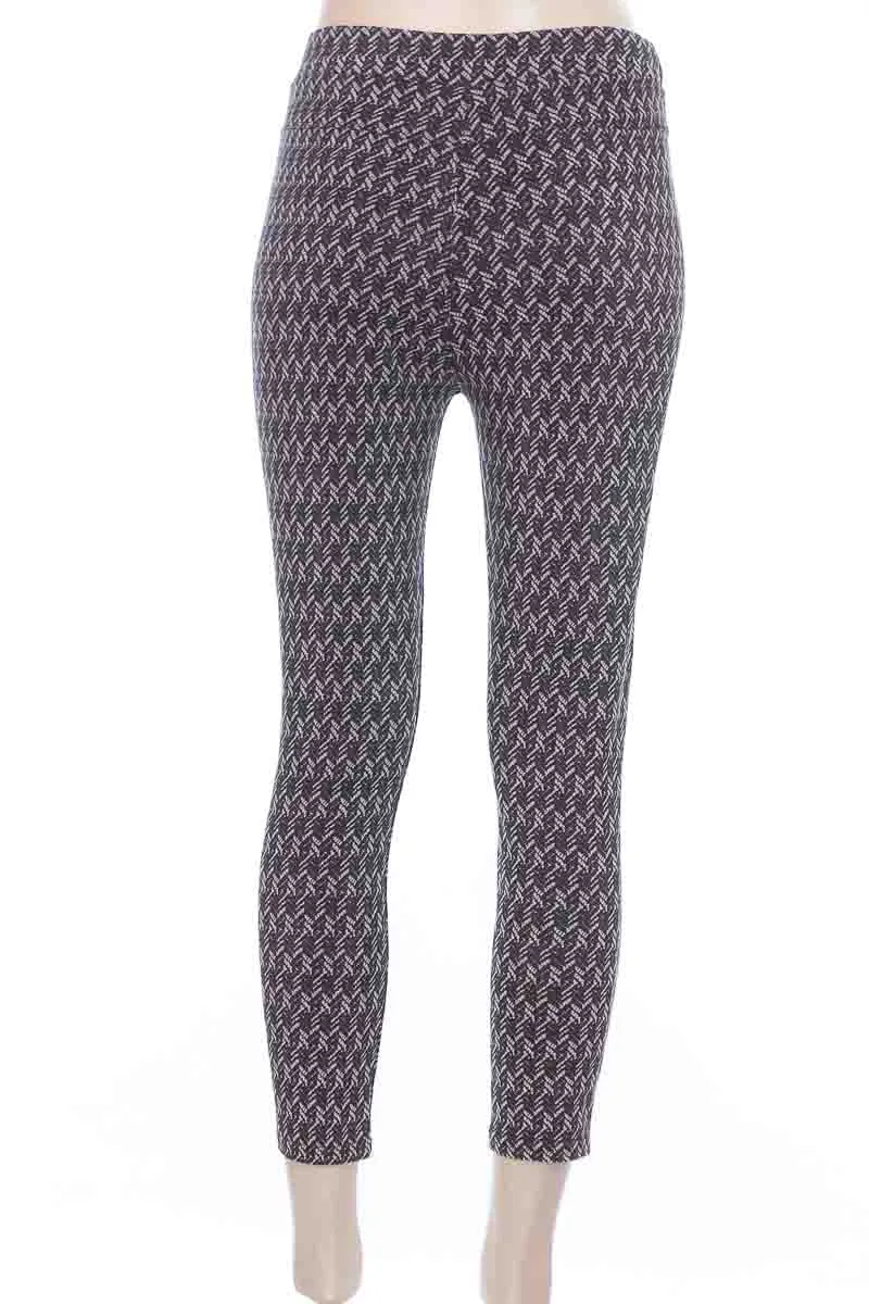 PANTALóN COLOR NEGRO  CLOSEANDO