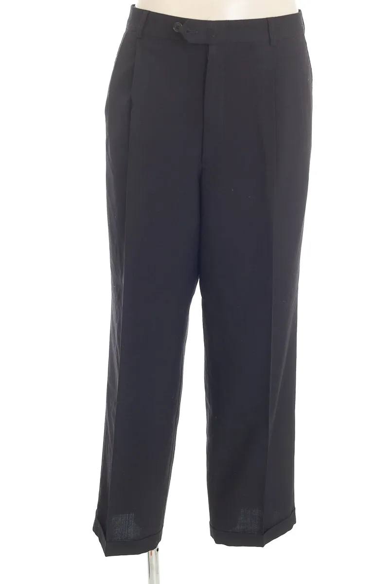 PANTALóN COLOR NEGRO  EVERFIT