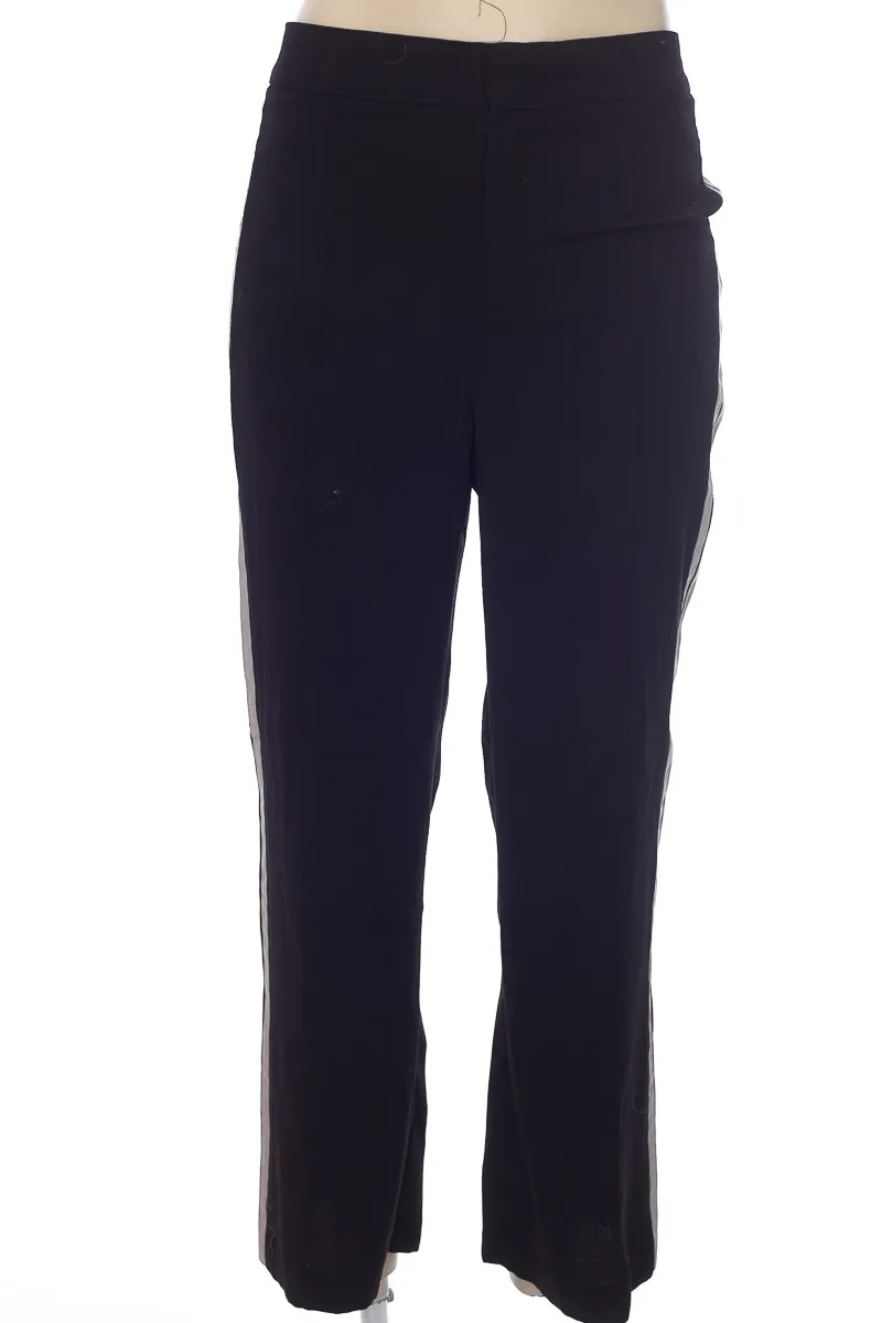 PANTALóN COLOR NEGRO  JENNYFER
