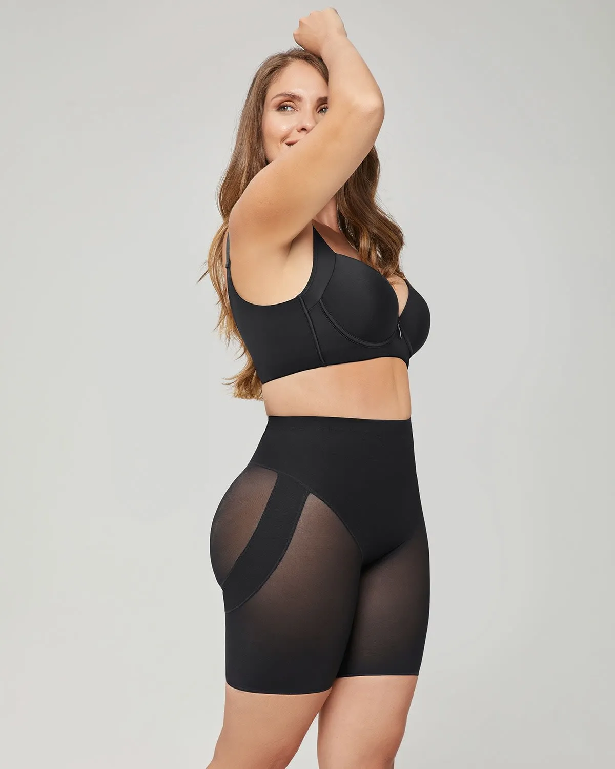 Panty faja tipo short levanta cola de control en abdomen