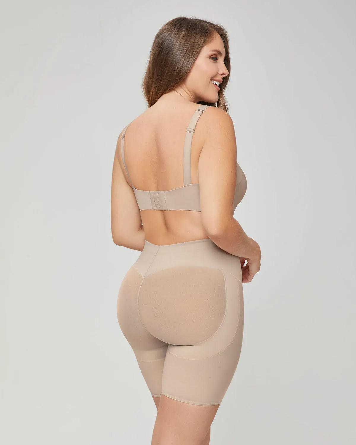 Panty faja tipo short levanta cola de control en abdomen