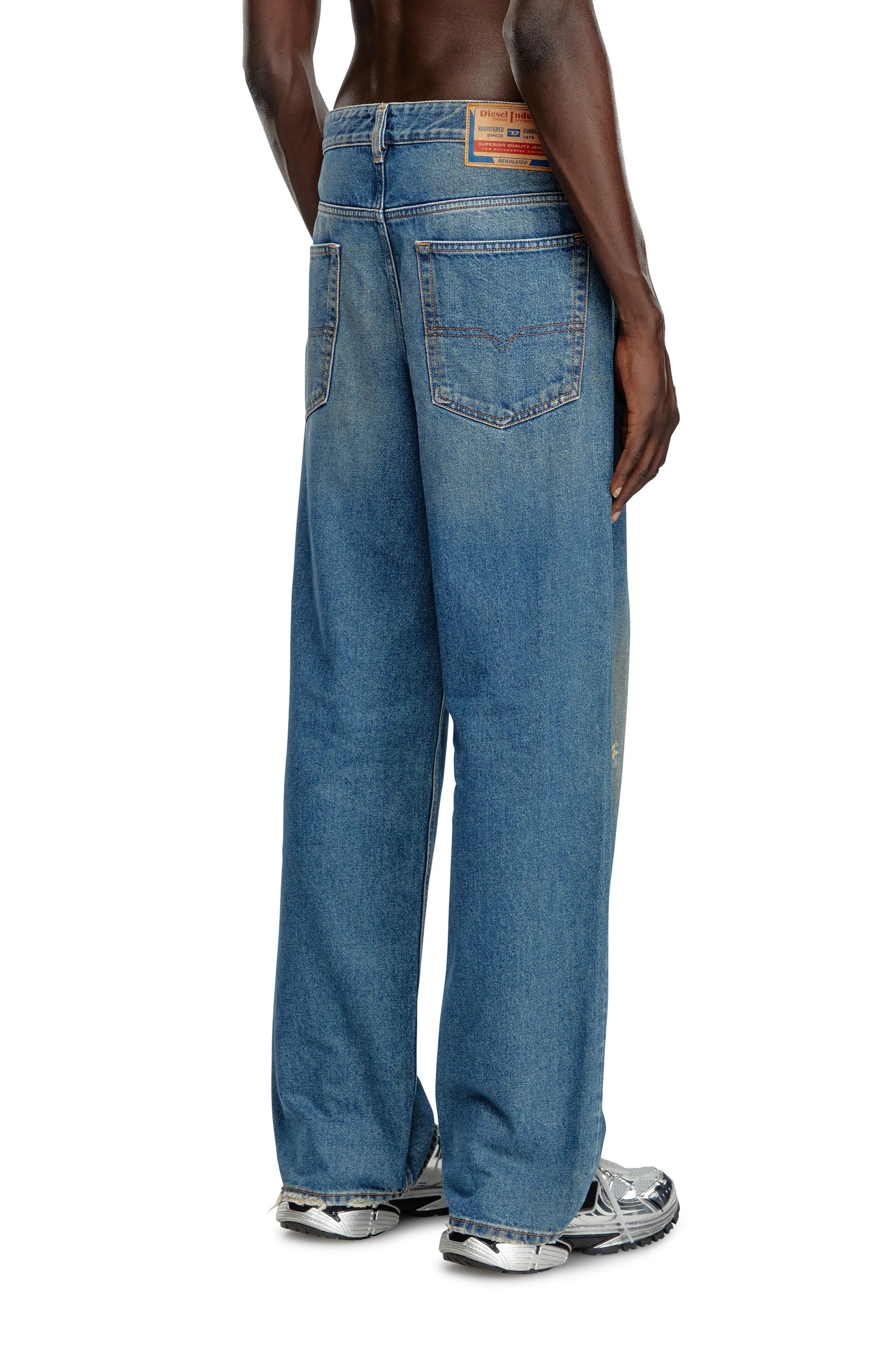 RELAXED JEANS 2001 DMACRO 09J79