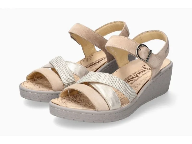 SANDALIA DE CUÑA MOBILIS MEPHISTO PIETRA EN COLOR BEIGE