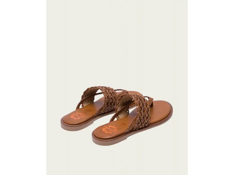 SANDALIA PLANA CON TEXTIL TRENZADO 2815 PORRONET EN COLOR CUERO