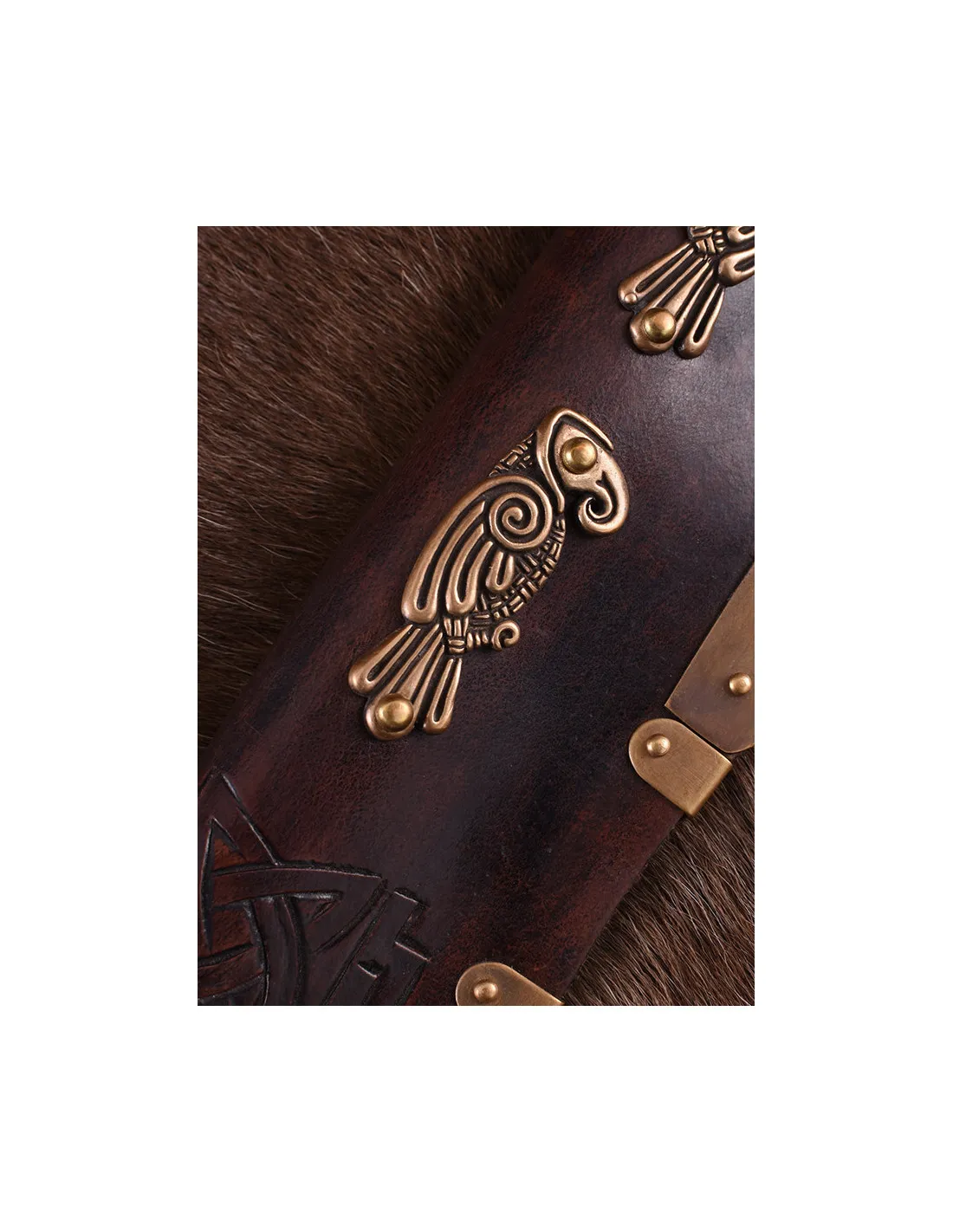 Seax o cuchillo vikingo largo con empuñadura en hueso decorado