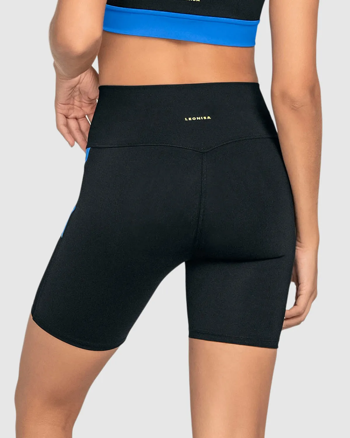 Short ciclista con detalles en tul