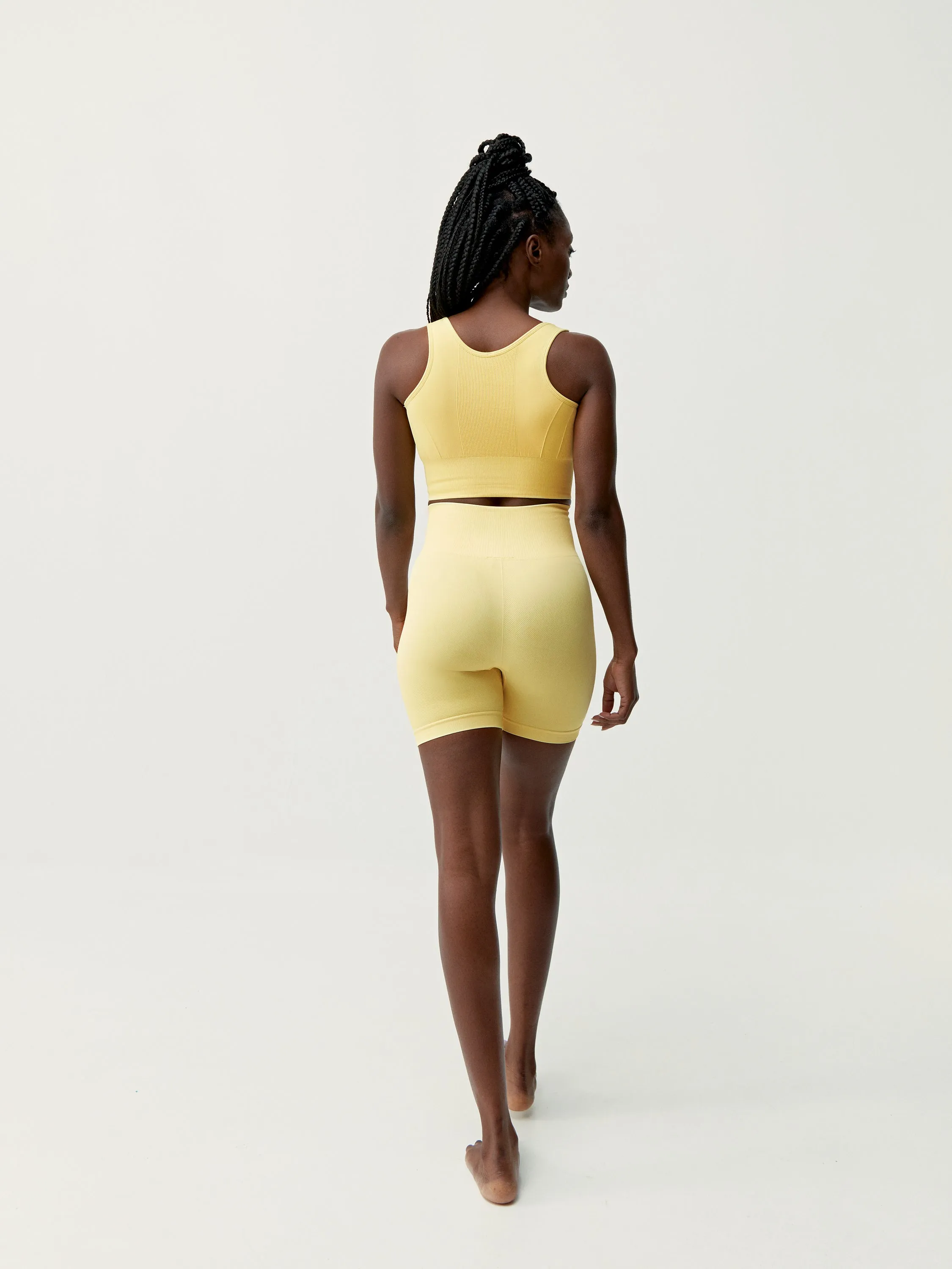 Short Urdhva