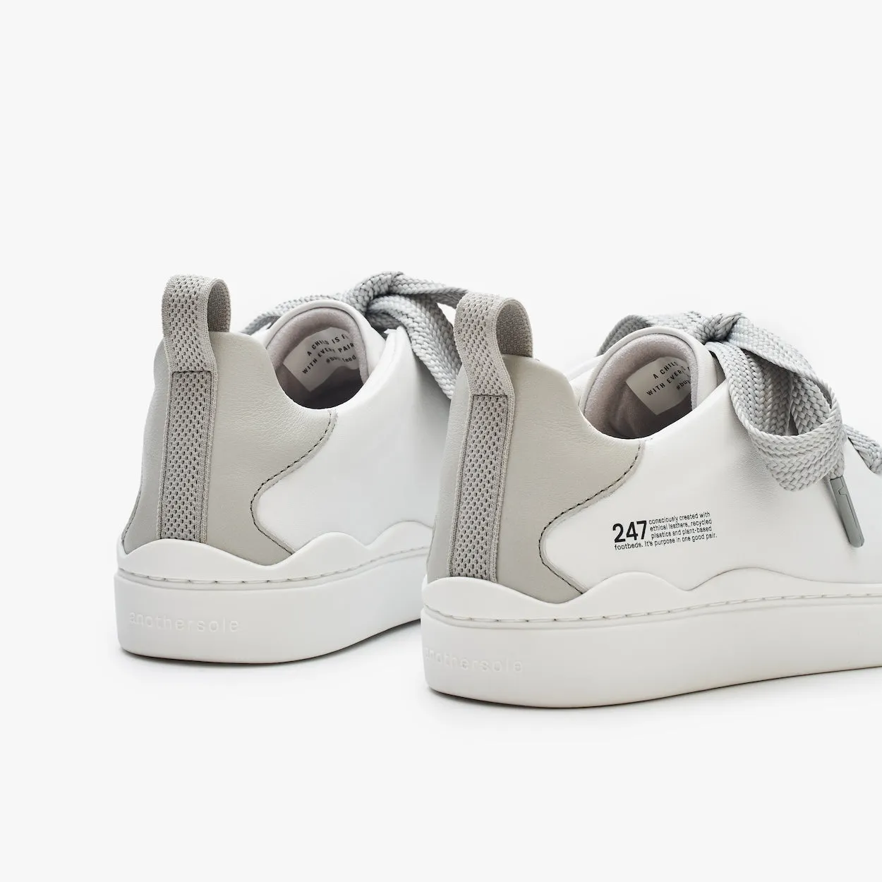STELLA (WOMEN)  GREY