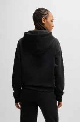 Sudadera con capucha en felpa de algodón con logo apilado y bolsillo canguro
