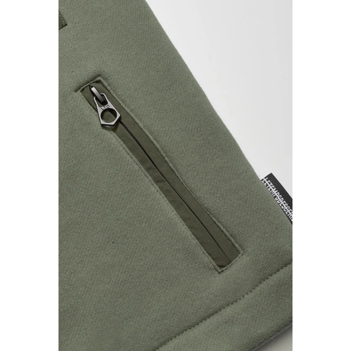 Sudadera y camisa MOLTOBO
