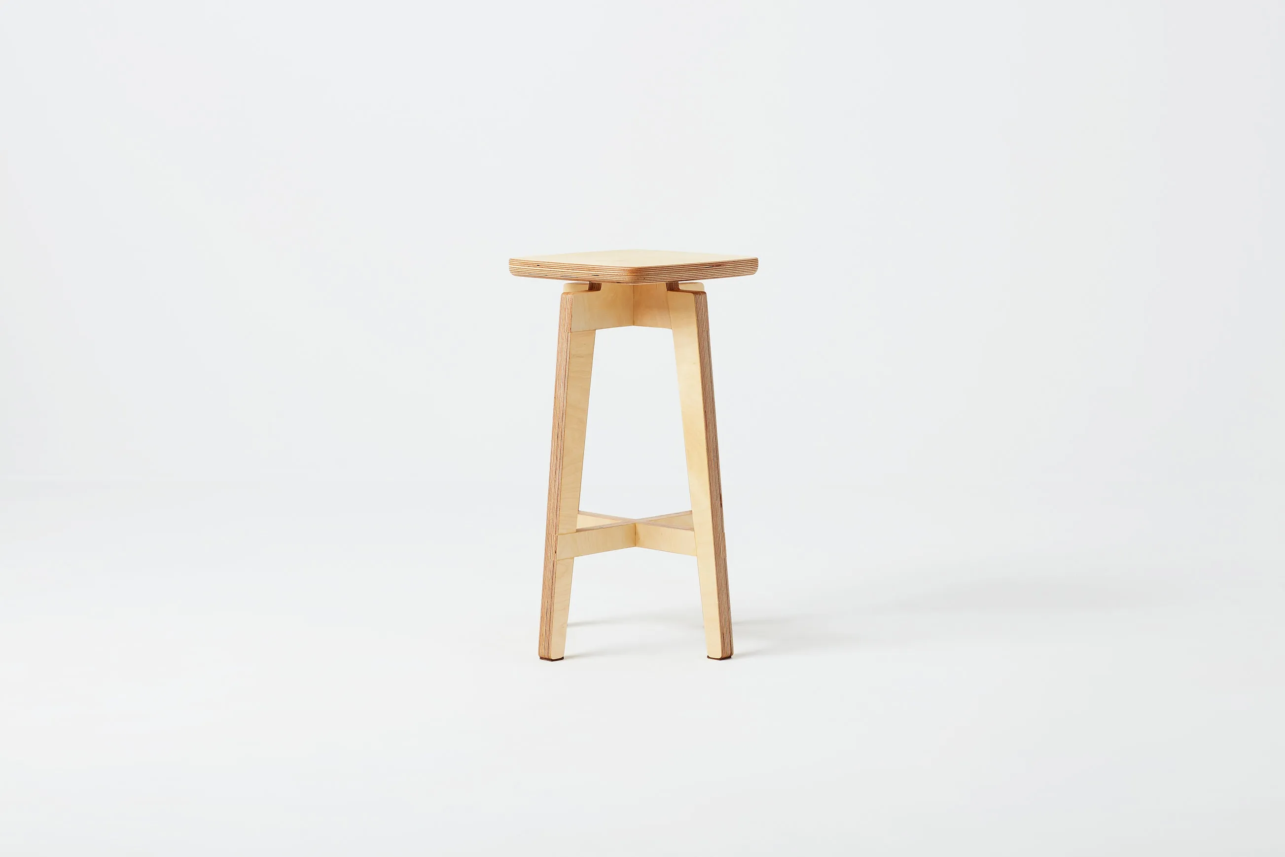 Taburete Raíz 43cm Contrachapado