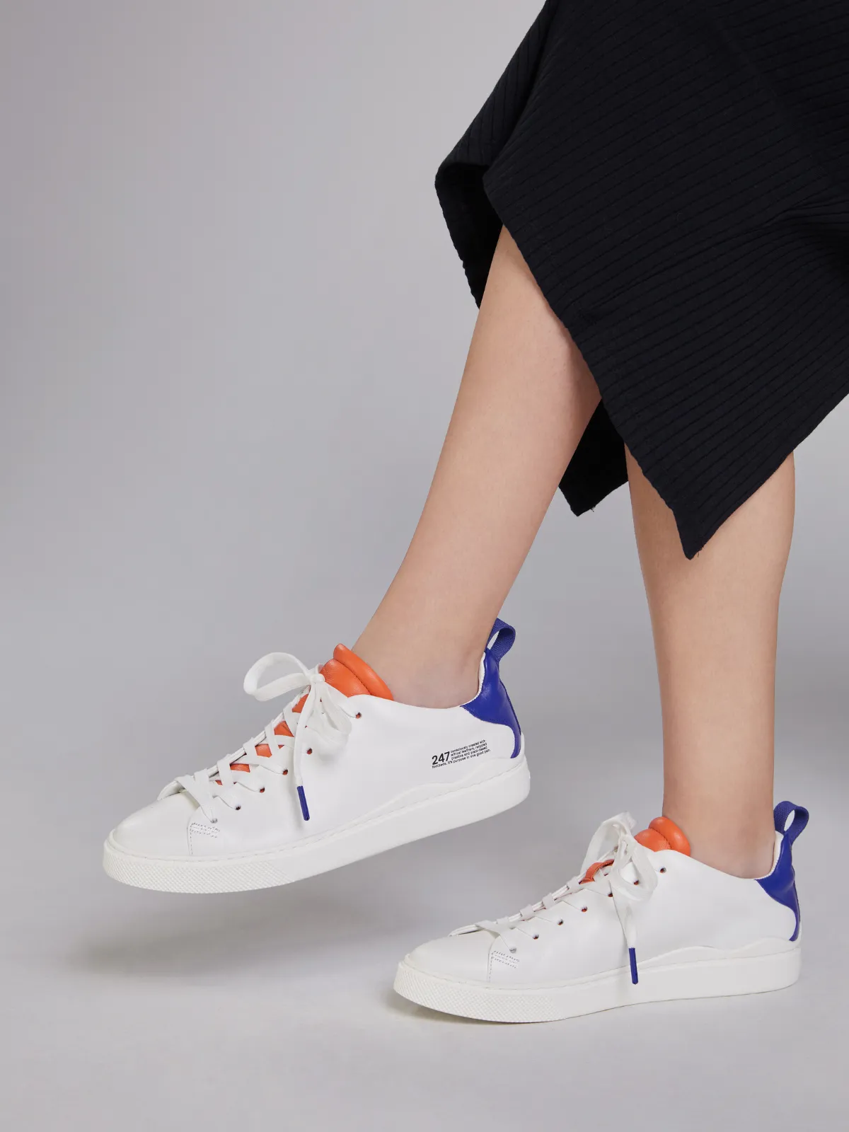 X2 (WOMEN)  WHITE KLEIN
