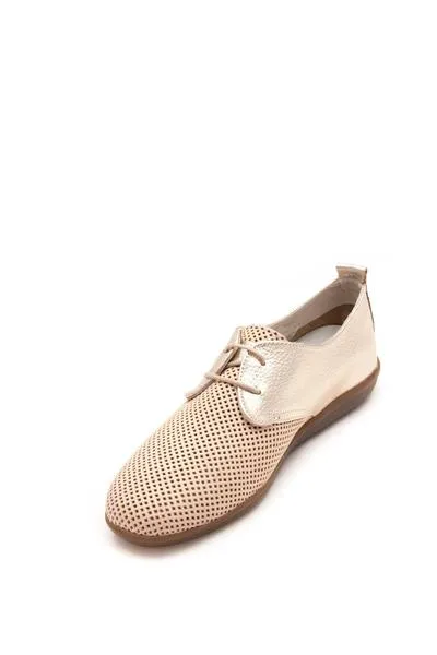 zapato 24hrs cordones calado en beis